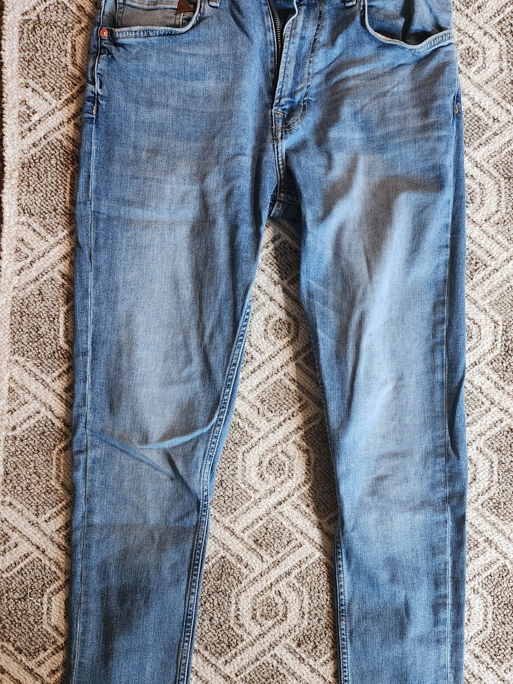 Zara Men’s Slim Jeans in Light Blue Denim